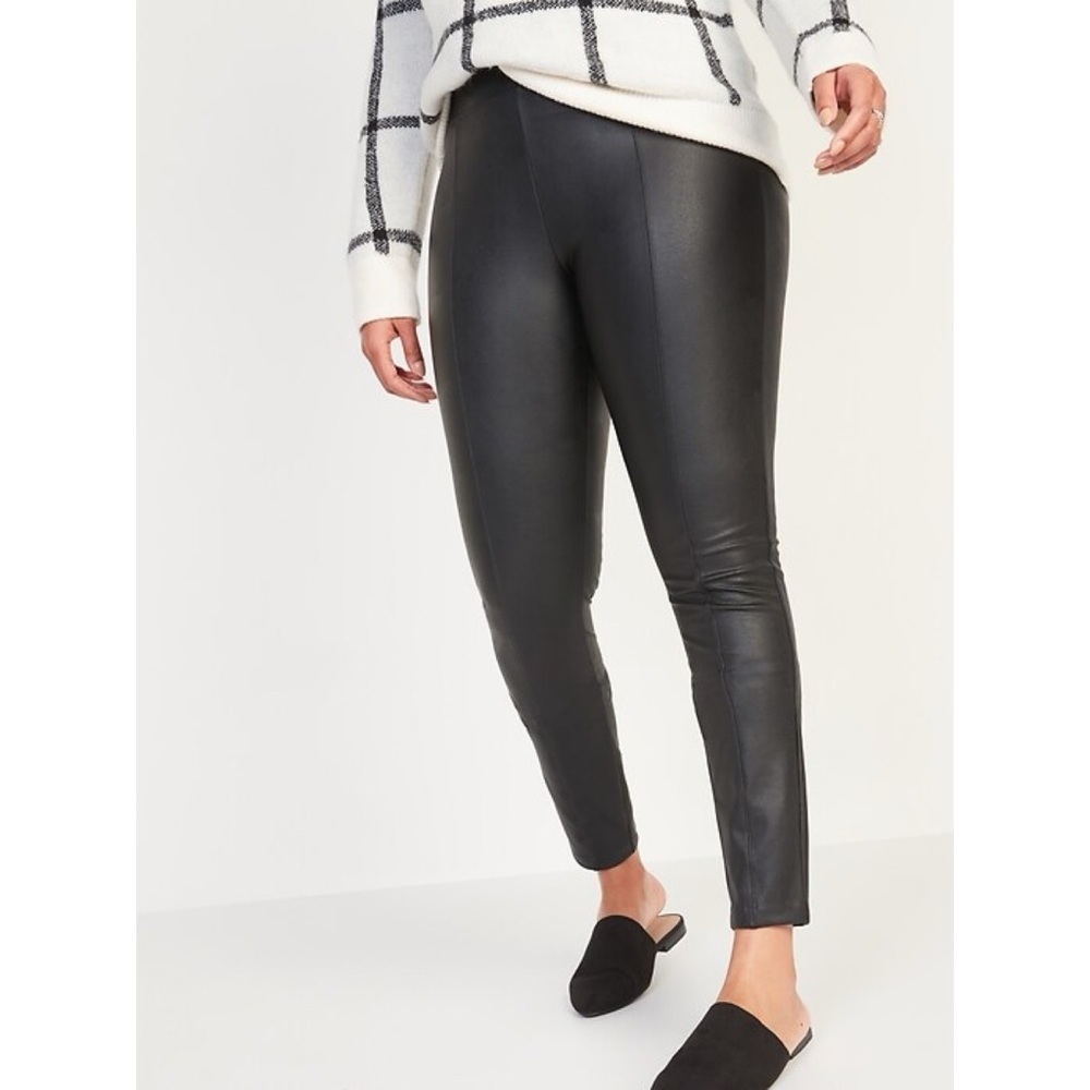 Old Navy High Waisted Stevie Faux Leather Pants - Black Pleather, Size M Petite